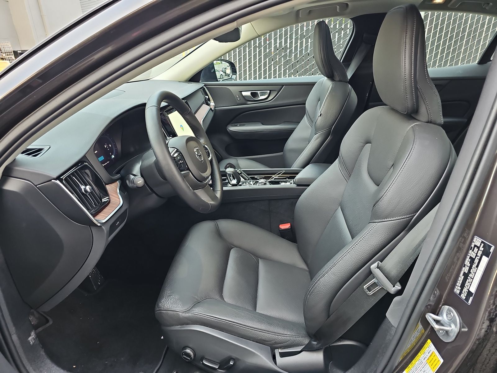 2024 Volvo S60 B5 Plus AWD