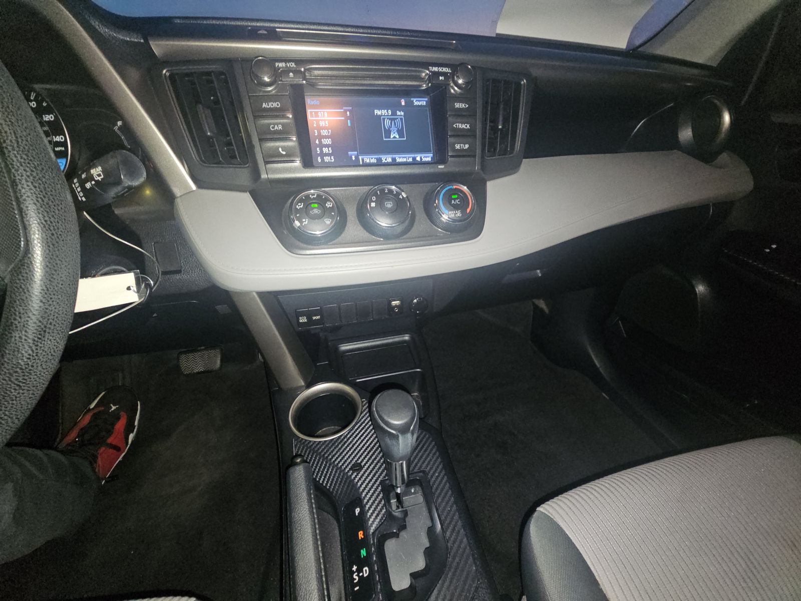 2015 Toyota RAV4 LE AWD