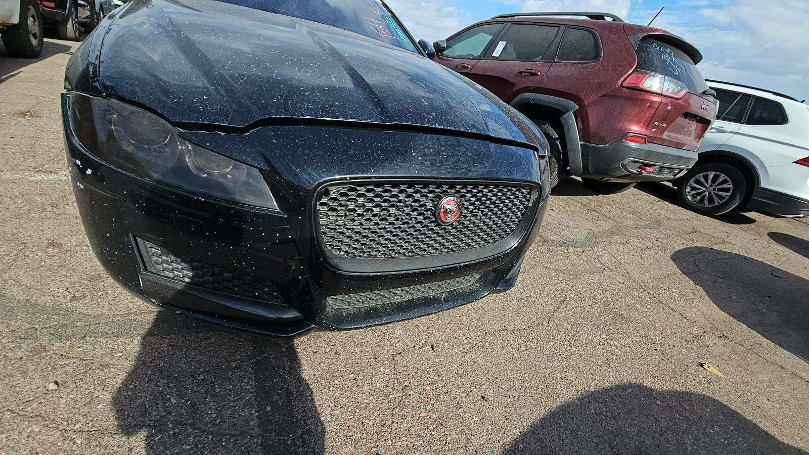 2017 Jaguar XF 35t Premium RWD