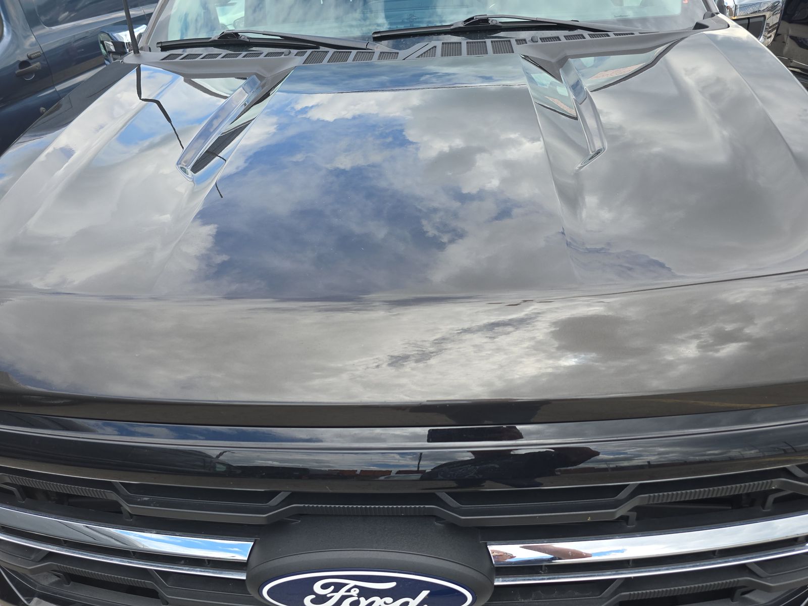 2024 Ford F-150 Hybrid XLT AWD