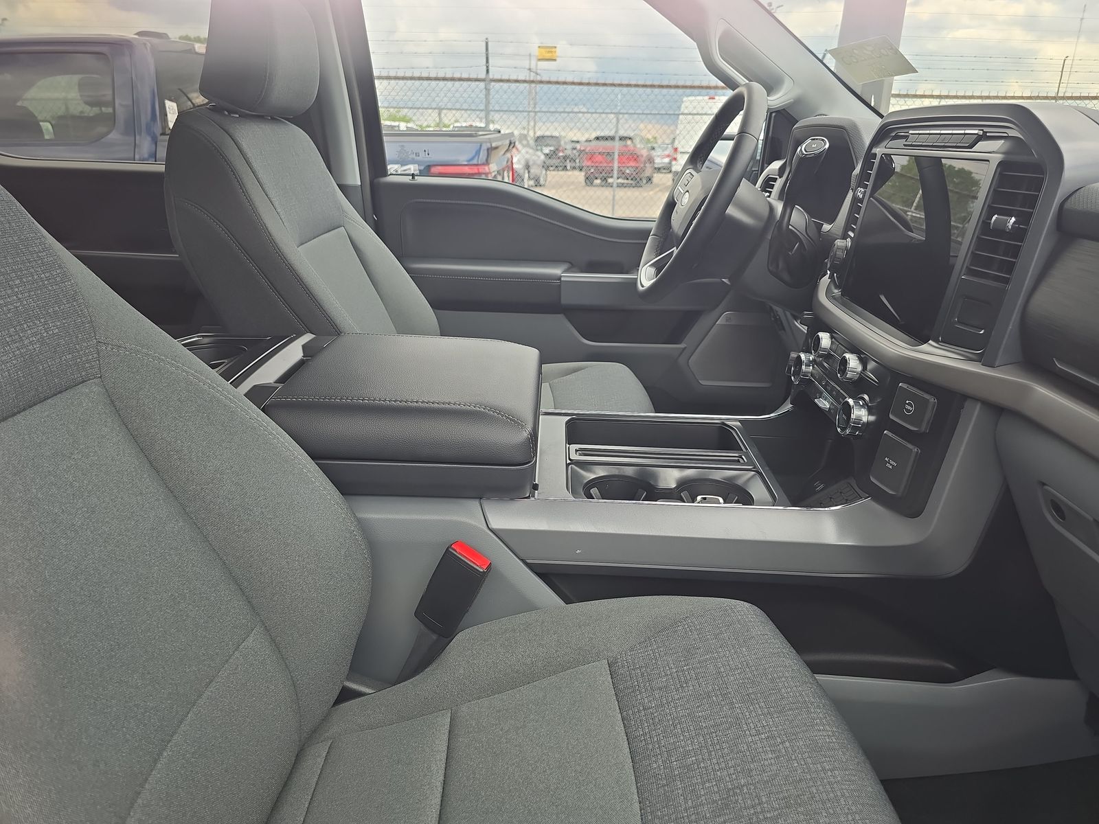 2024 Ford F-150 Hybrid XLT AWD