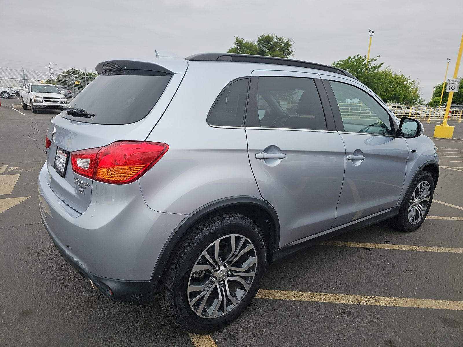 2017 Mitsubishi Outlander Sport SEL FWD