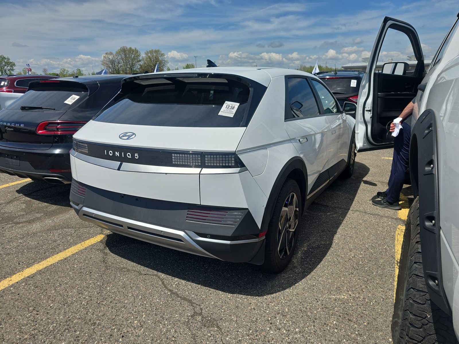 2022 Hyundai IONIQ 5 SE RWD
