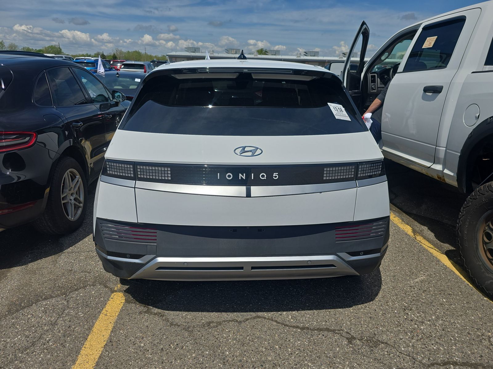 2022 Hyundai IONIQ 5 SE RWD