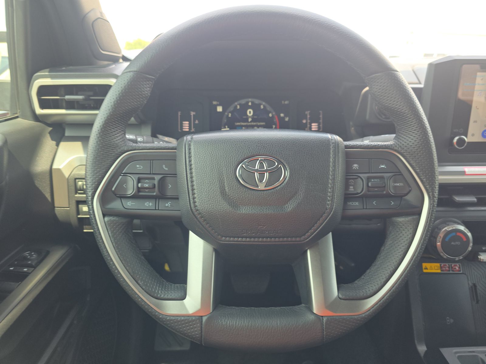 2024 Toyota Tacoma SR5 AWD