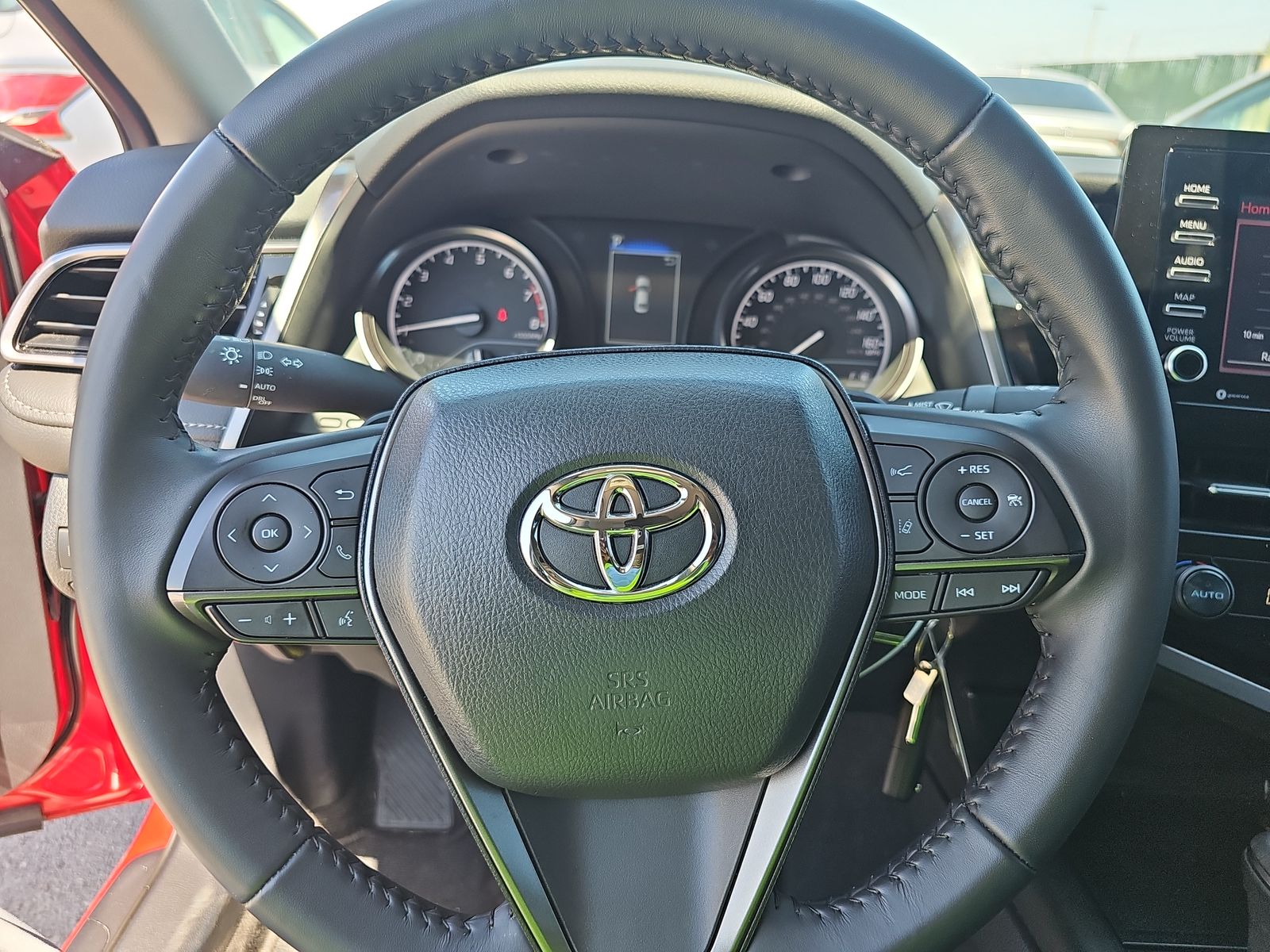 2024 Toyota Camry SE FWD
