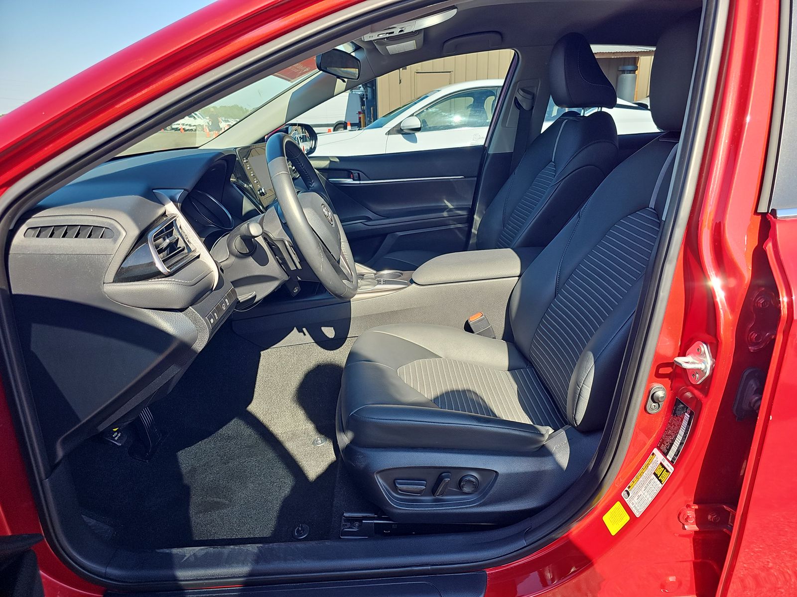 2024 Toyota Camry SE FWD