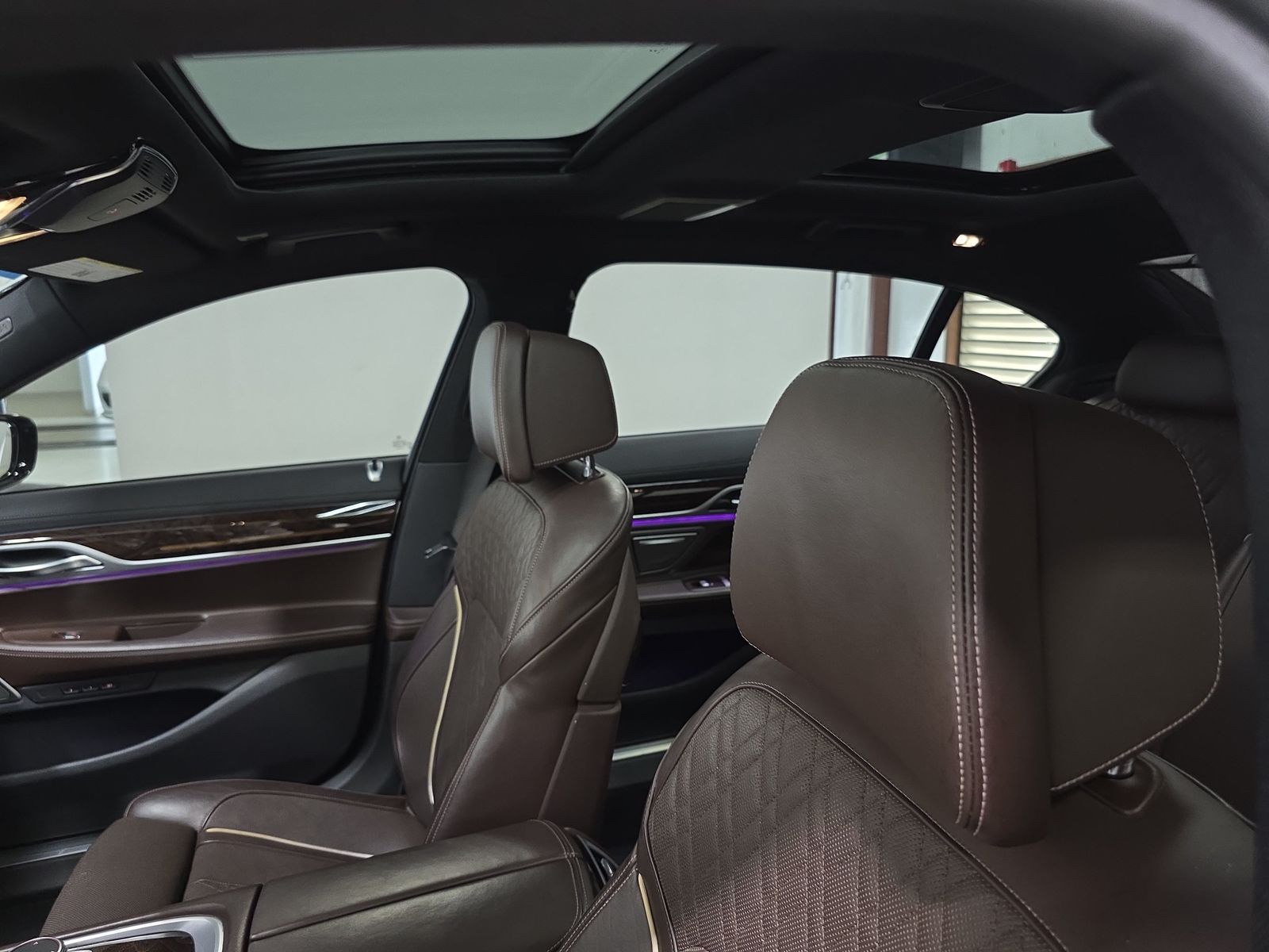 2020 BMW 7 Series 740i RWD