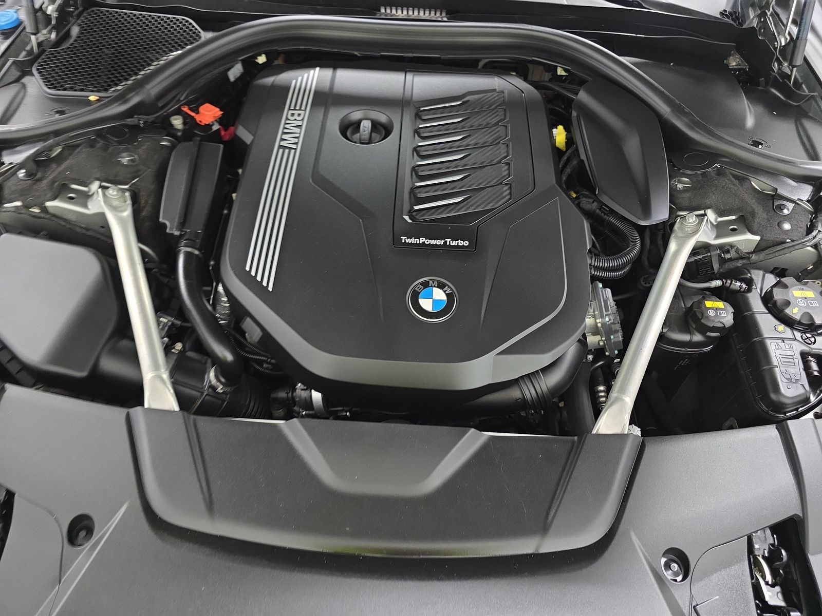 2020 BMW 7 Series 740i RWD