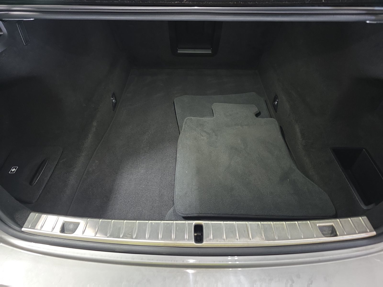 2020 BMW 7 Series 740i RWD