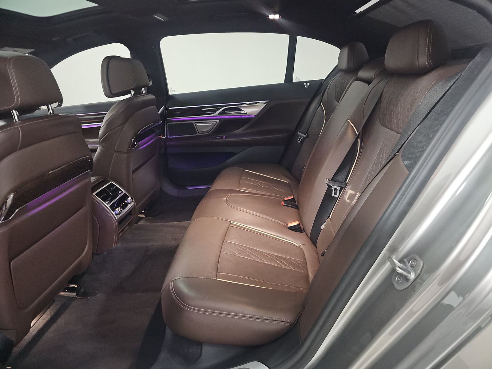 2020 BMW 7 Series 740i RWD