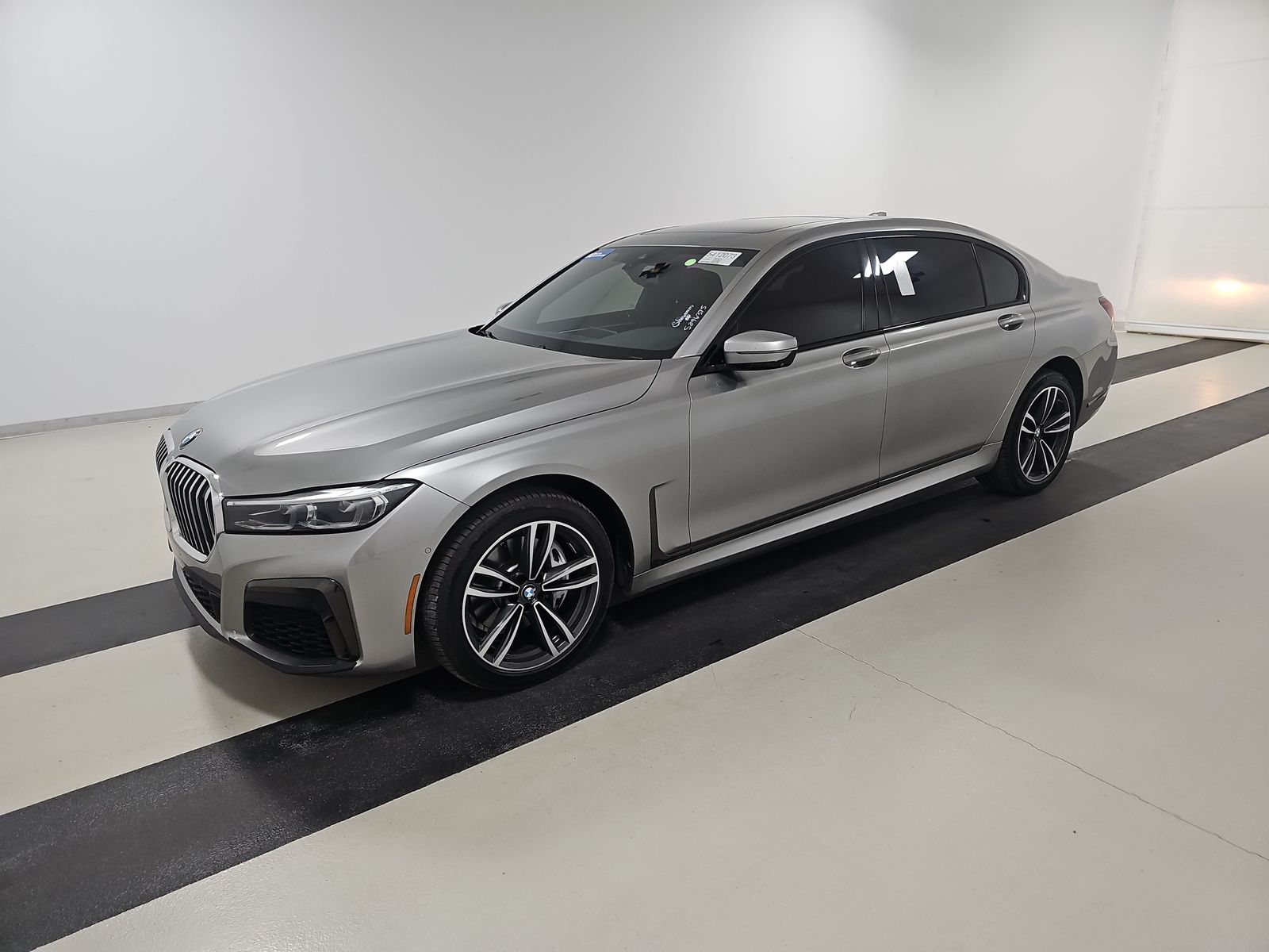 2020 BMW 7 Series 740i RWD