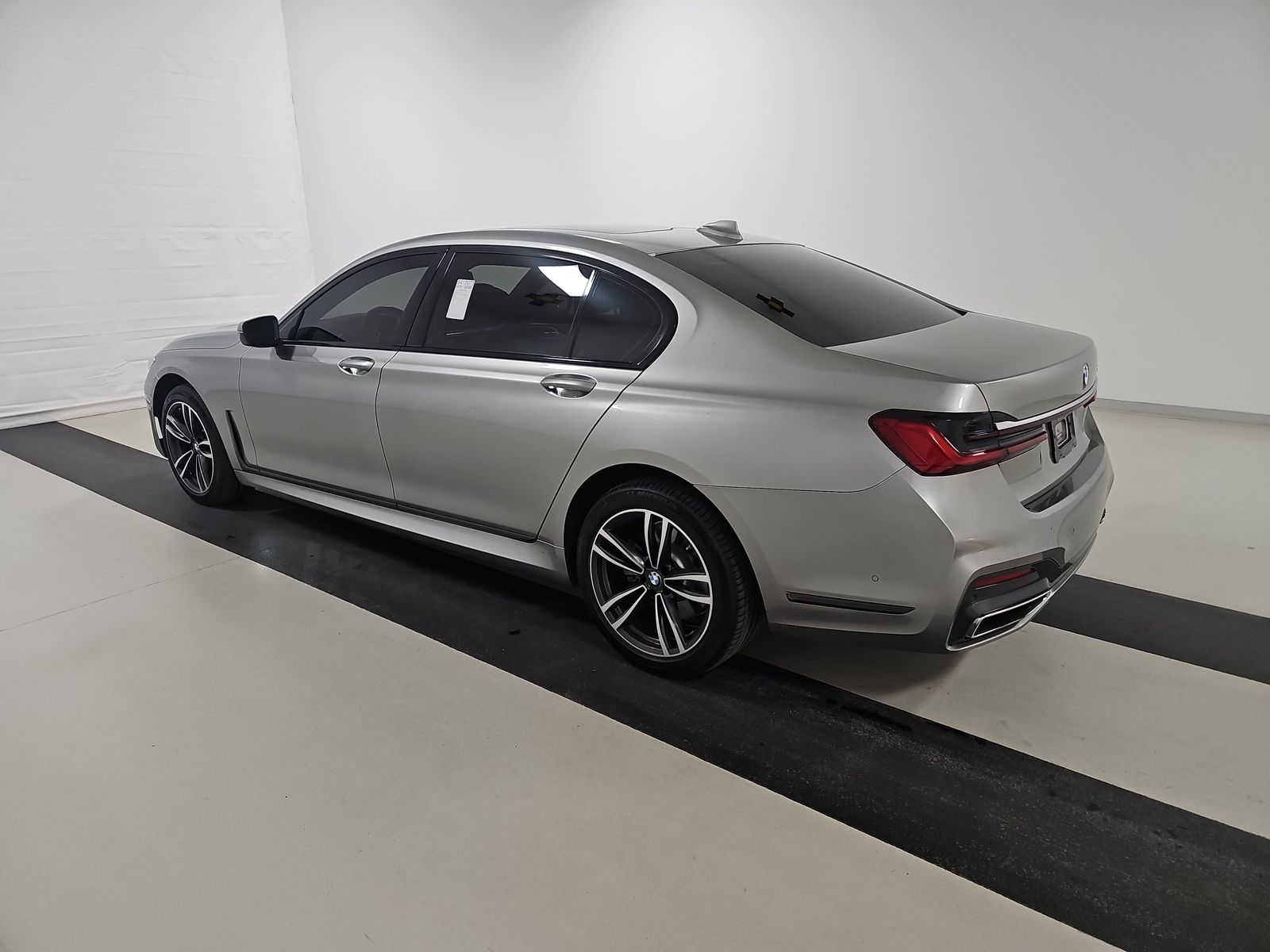 2020 BMW 7 Series 740i RWD