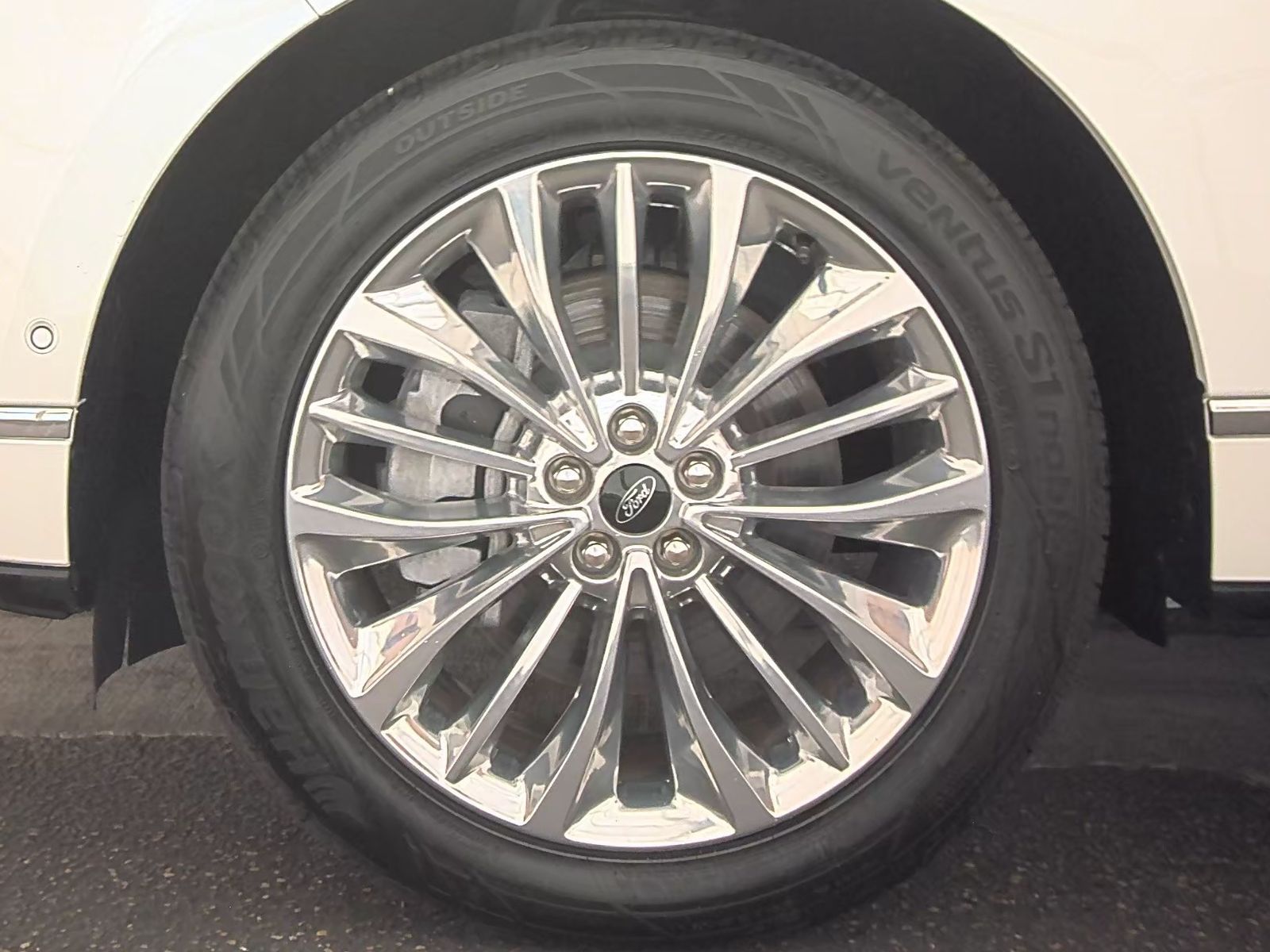 2024 Ford Edge Titanium AWD