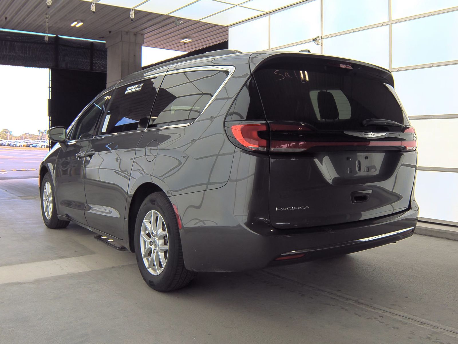 2022 Chrysler Pacifica Touring L FWD