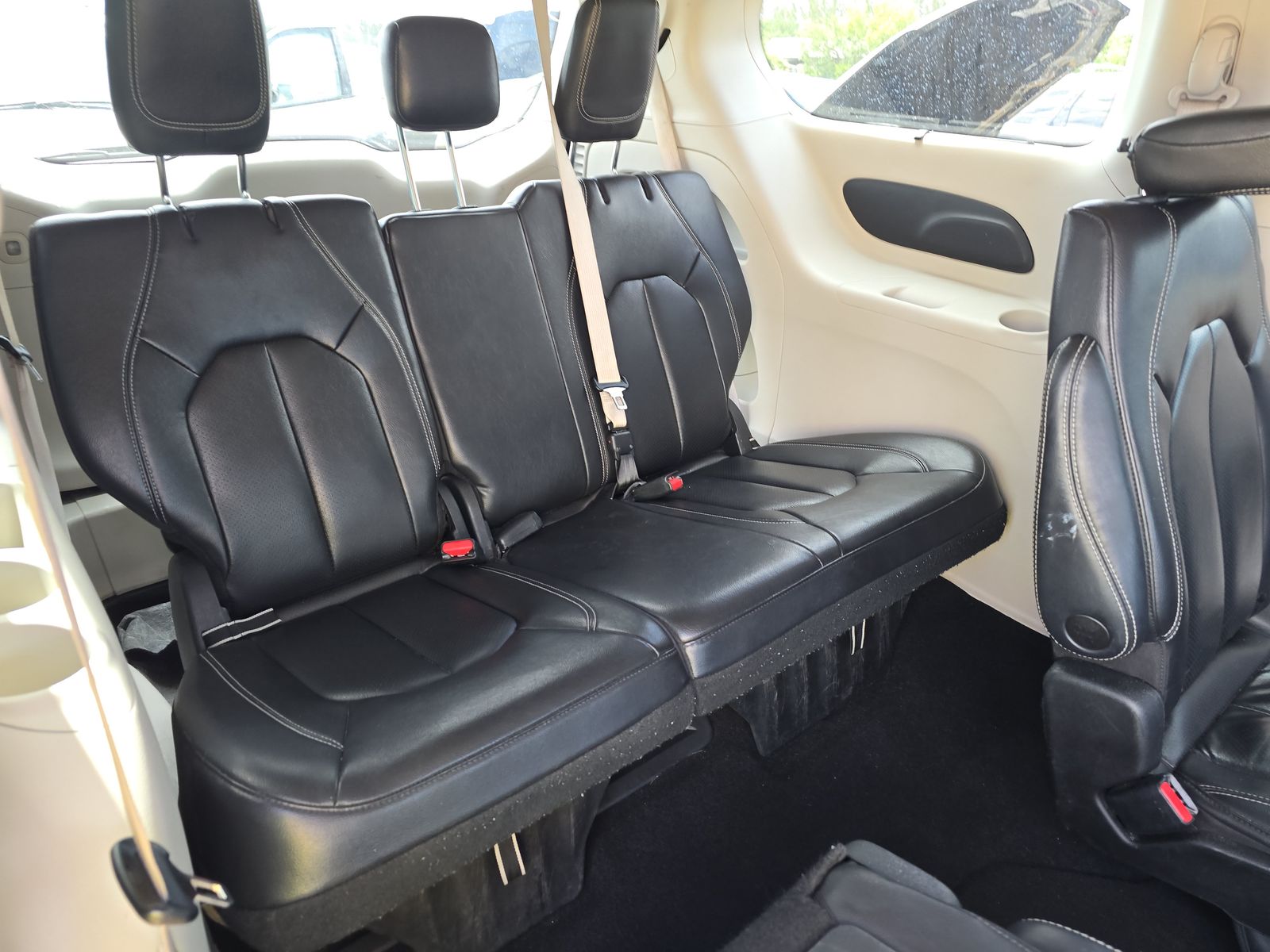 2022 Chrysler Pacifica Touring L FWD