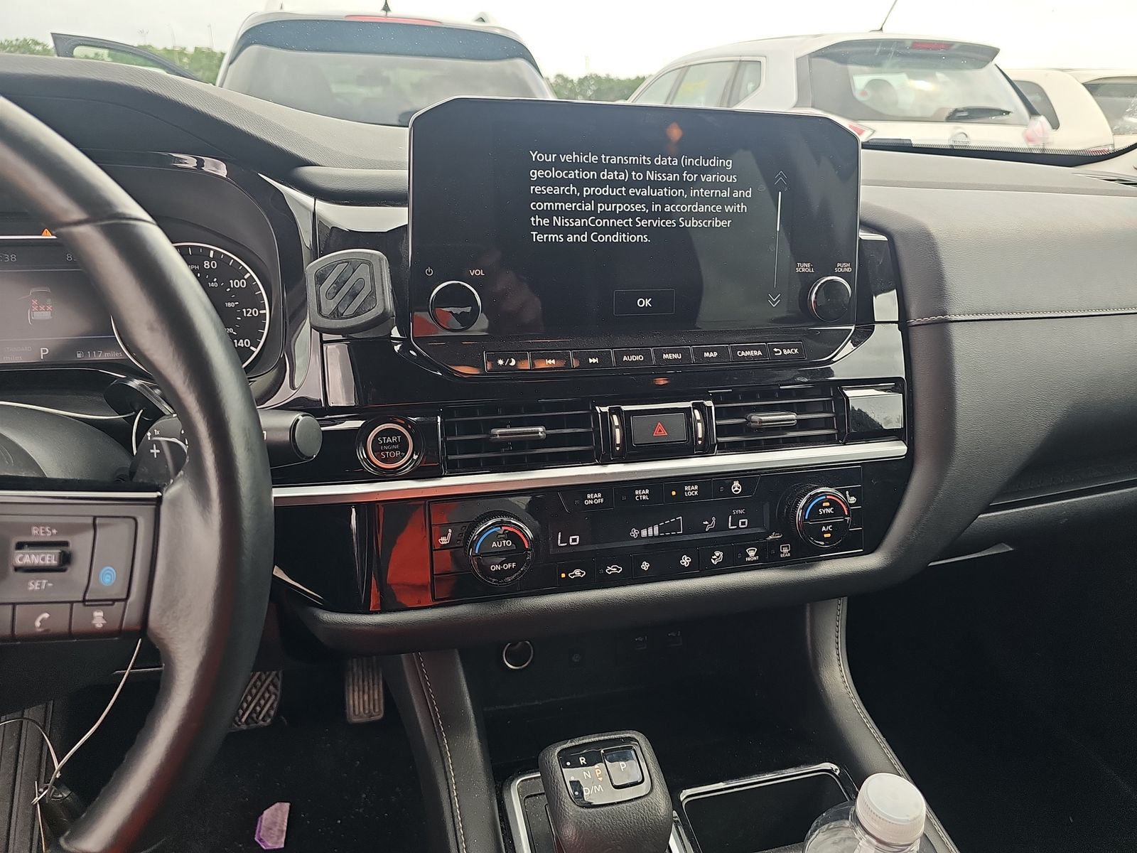 2022 Nissan Pathfinder SL FWD