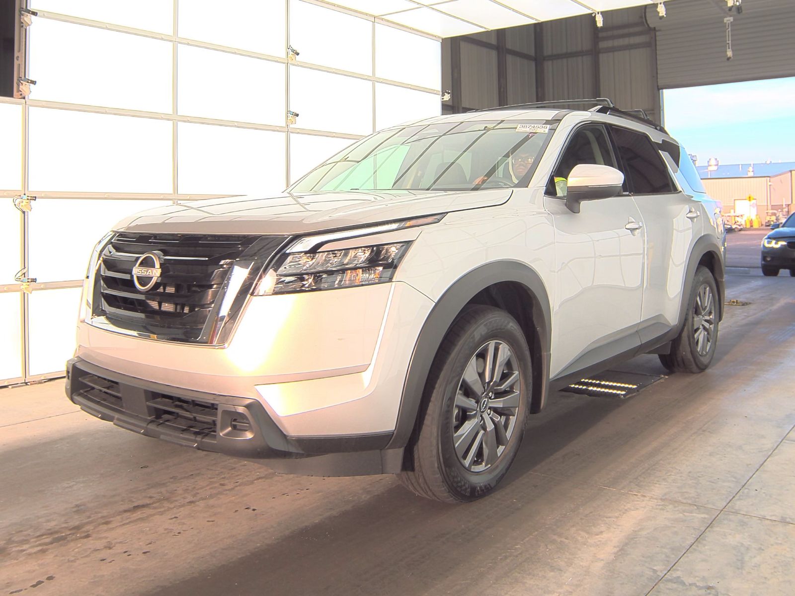 2024 Nissan Pathfinder SV AWD