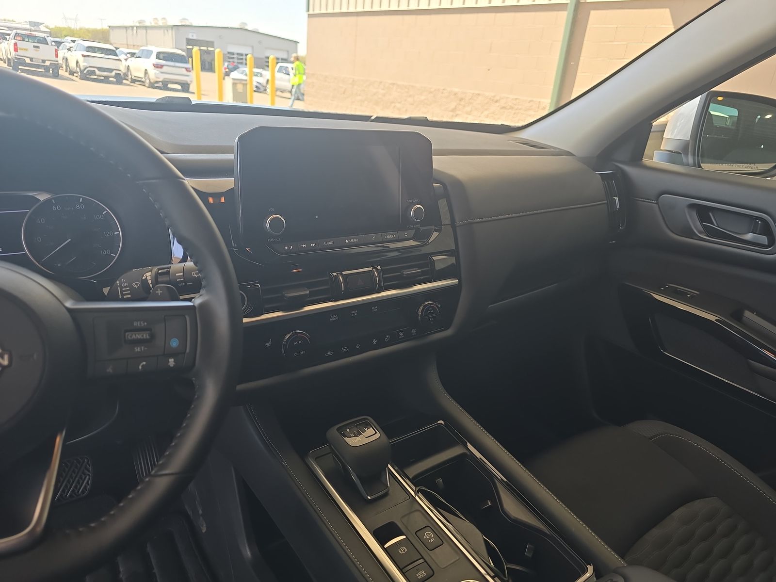 2024 Nissan Pathfinder SV AWD