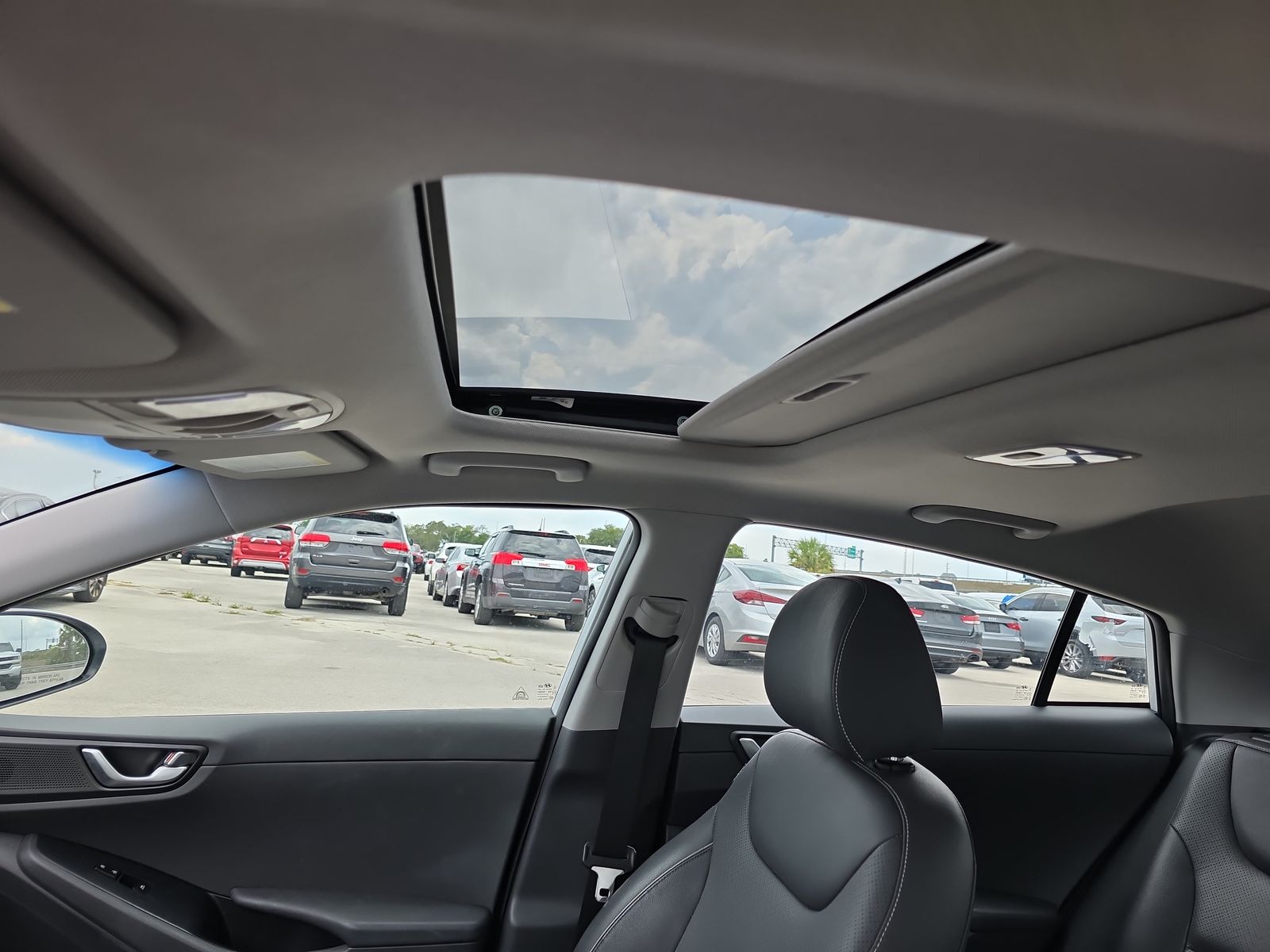 2018 Hyundai Ioniq Hybrid Limited FWD