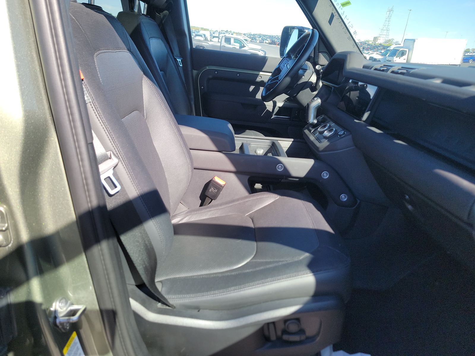 2023 Land Rover Defender 110 X-Dynamic SE AWD