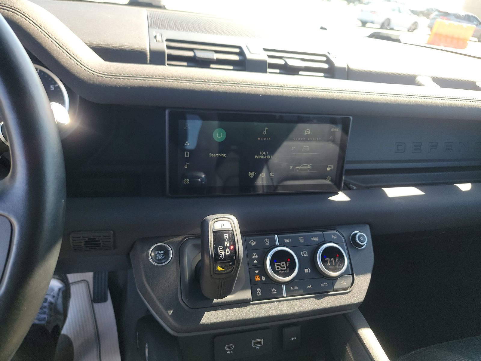 2023 Land Rover Defender 110 X-Dynamic SE AWD