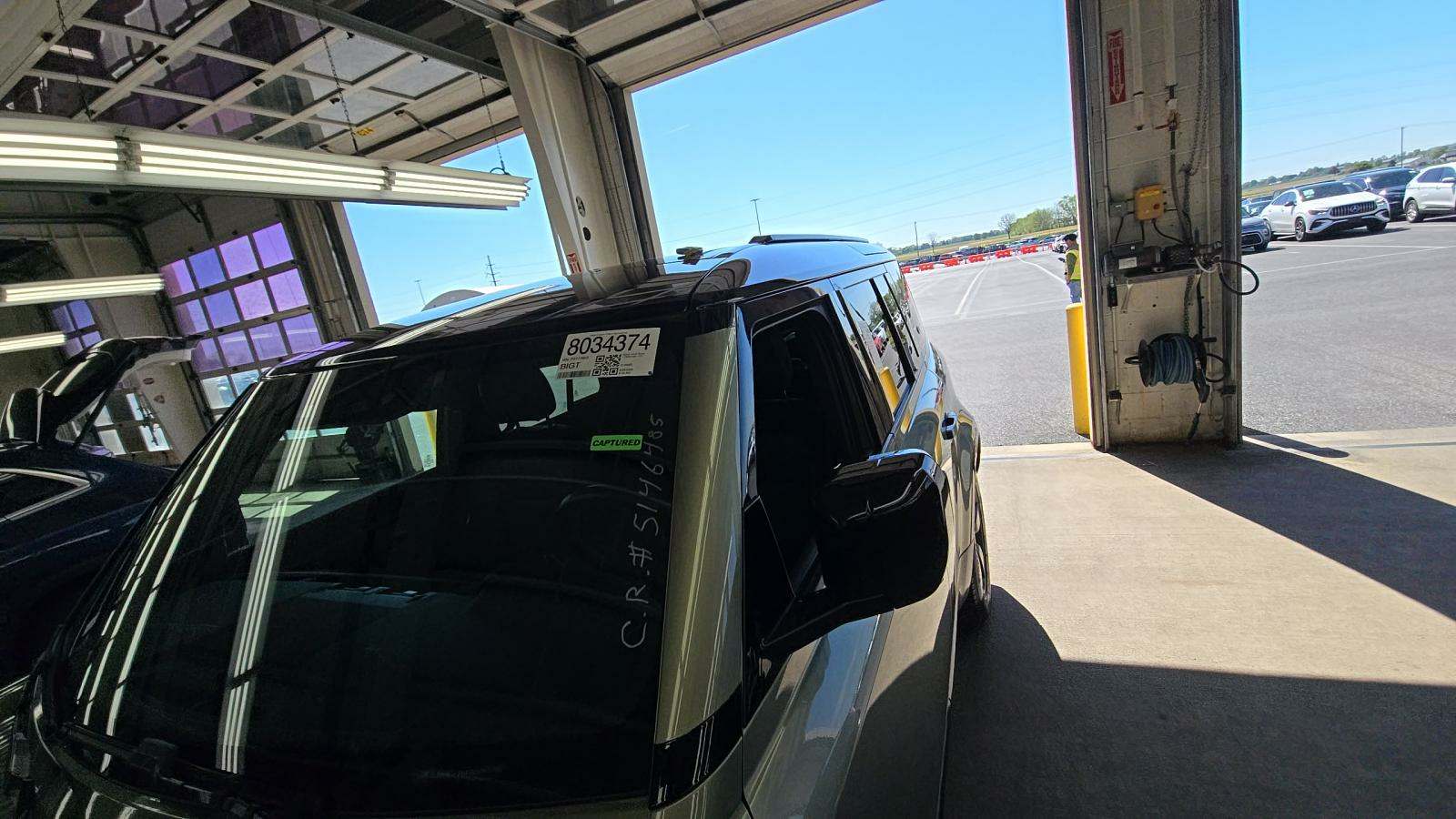 2023 Land Rover Defender 110 X-Dynamic SE AWD