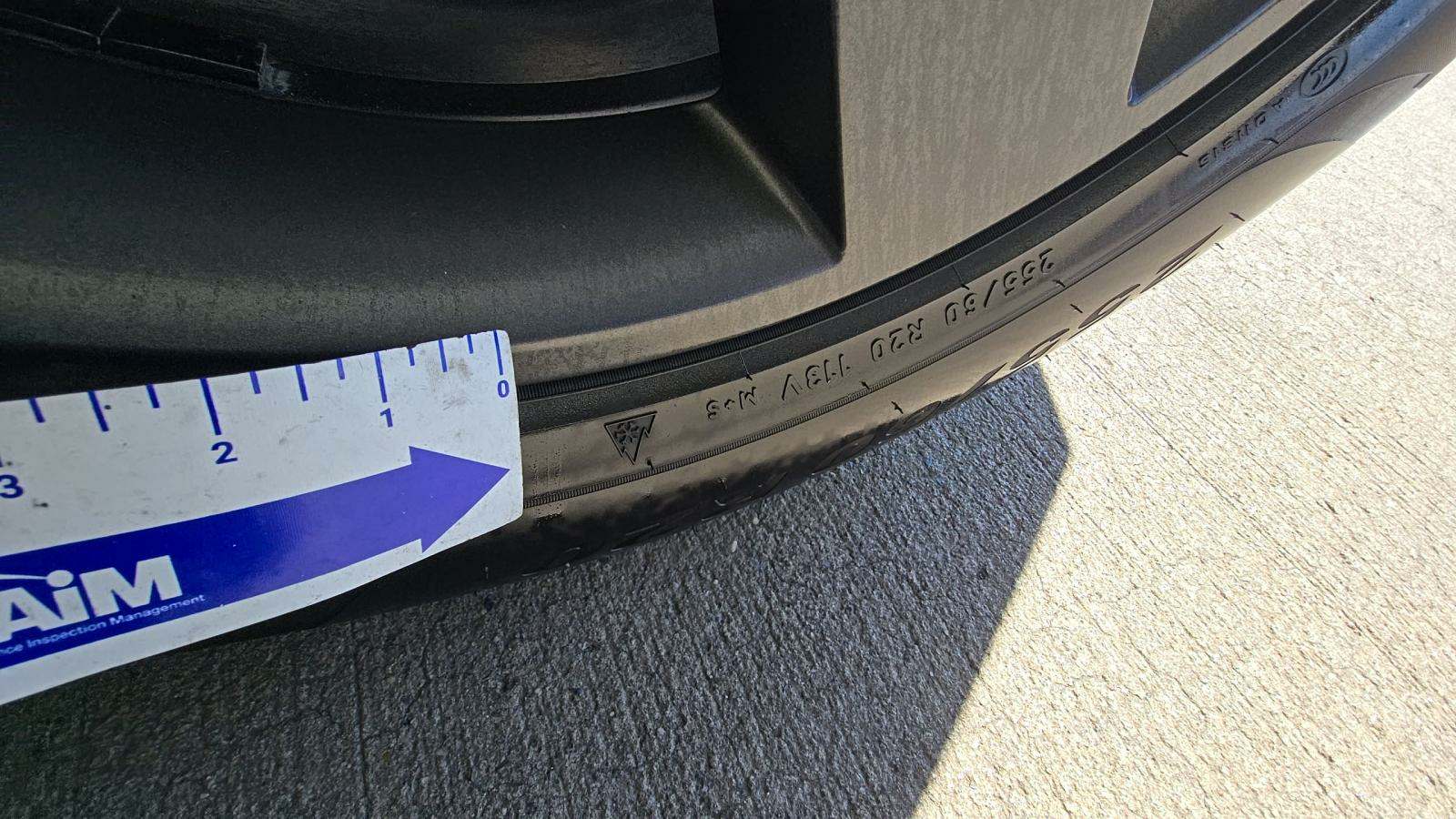 2023 Land Rover Defender 110 X-Dynamic SE AWD