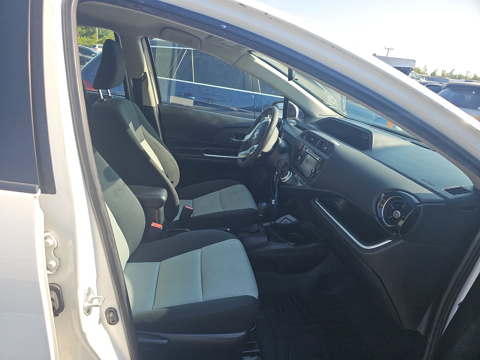 2016 Toyota Prius c Two FWD