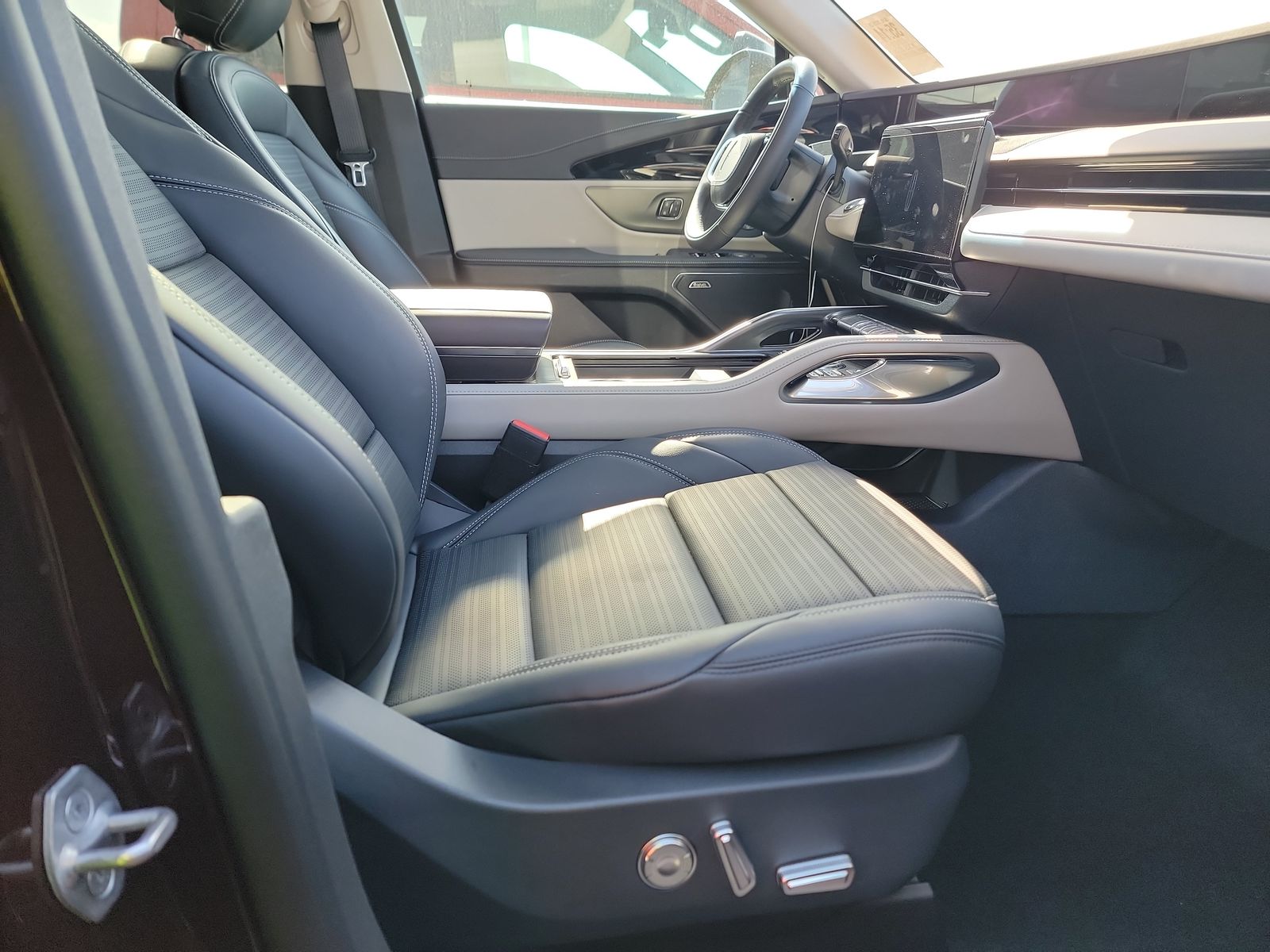 2024 Lincoln Nautilus Reserve AWD