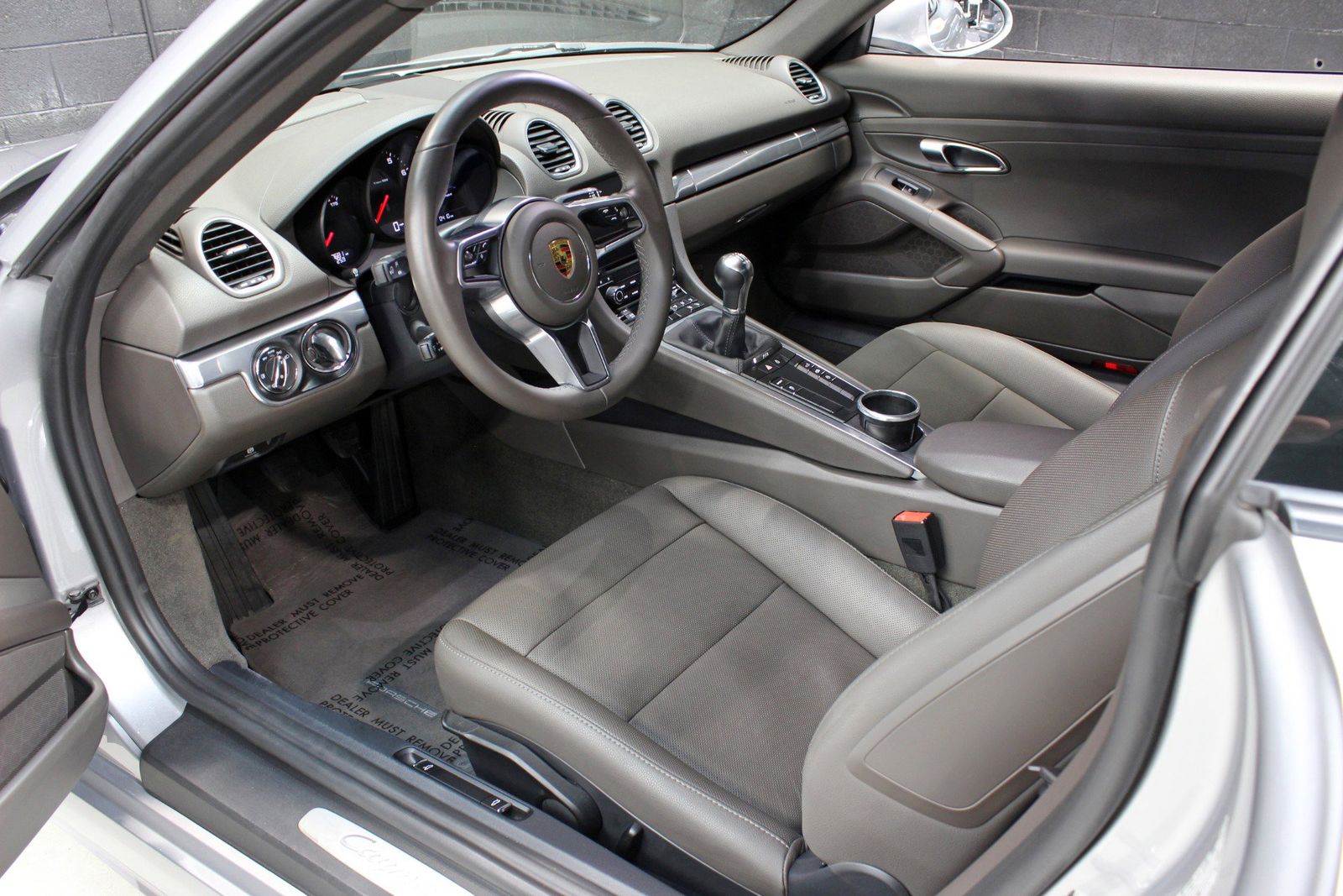 2022 Porsche 718 Cayman Base RWD