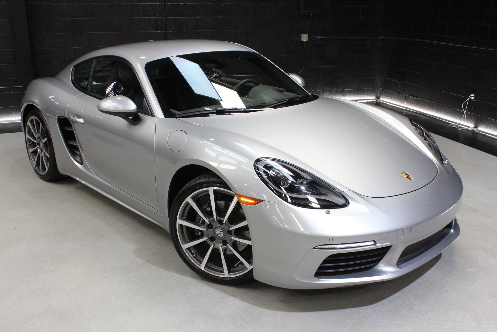 2022 Porsche 718 Cayman Base RWD