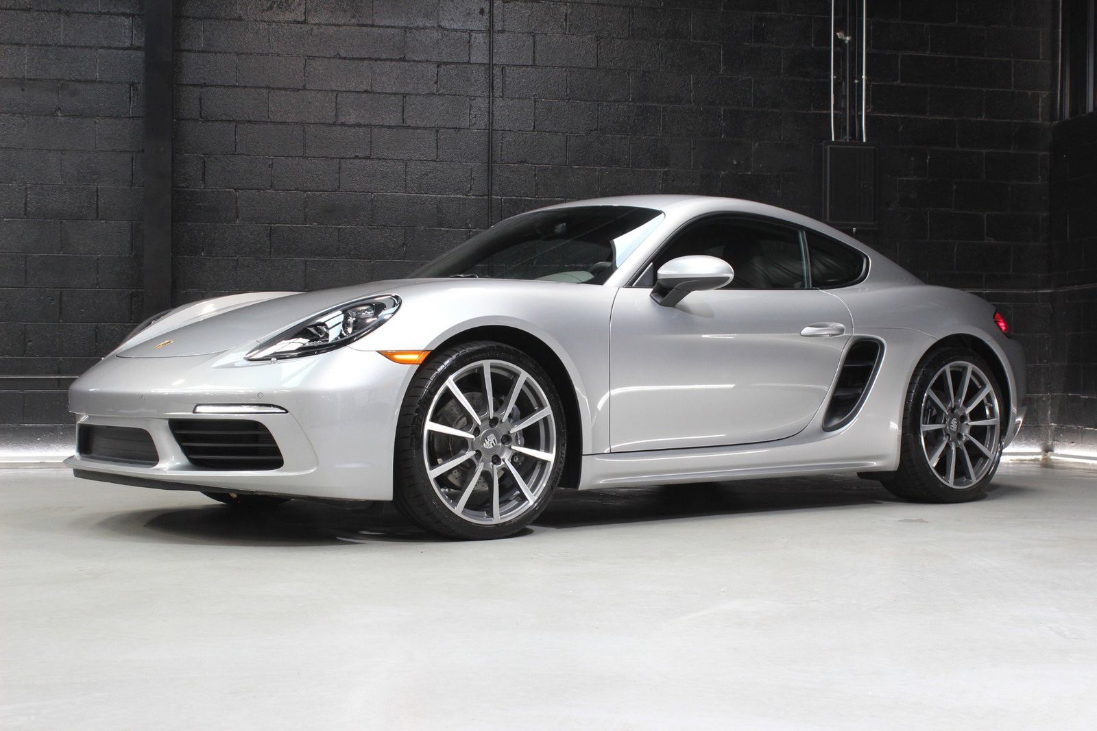 2022 Porsche 718 Cayman Base RWD