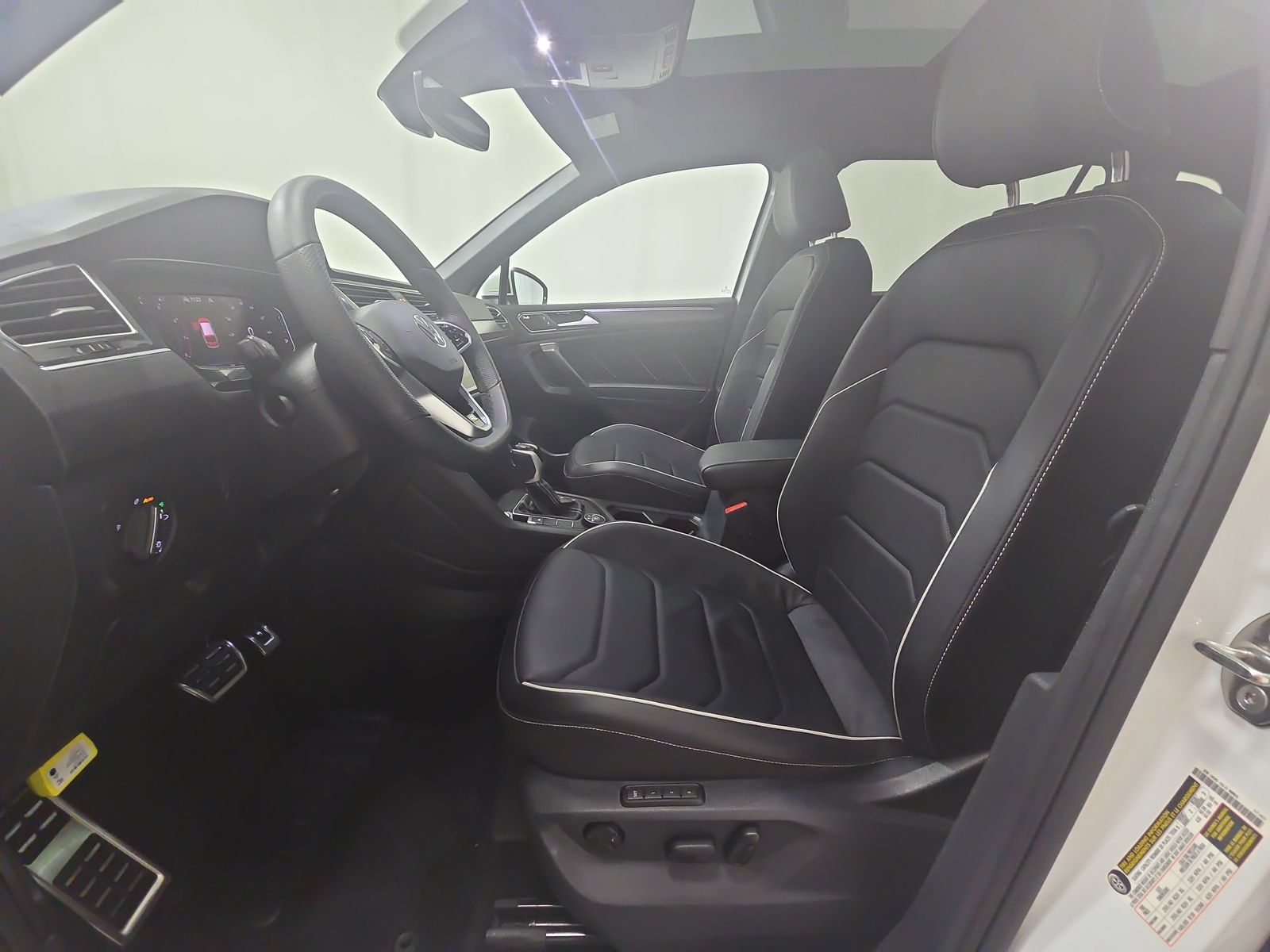 2024 Volkswagen Tiguan 2.0T SEL R-Line AWD