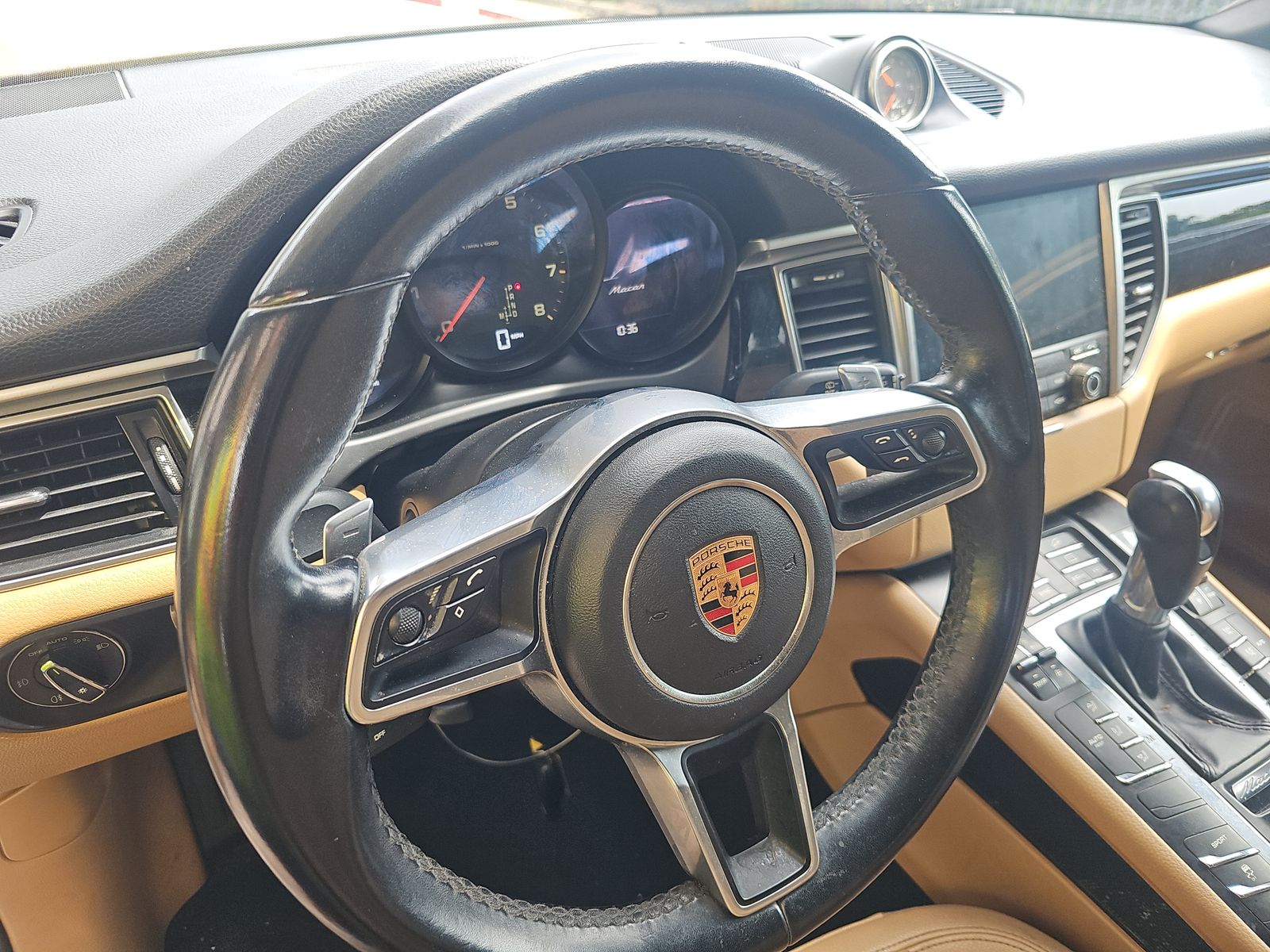 2018 Porsche Macan Base AWD
