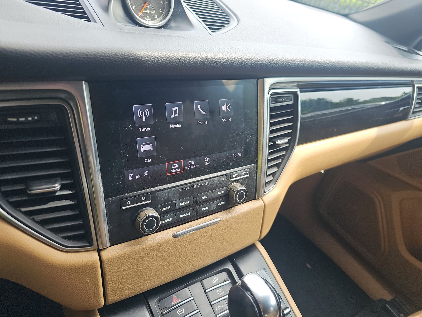2018 Porsche Macan Base AWD