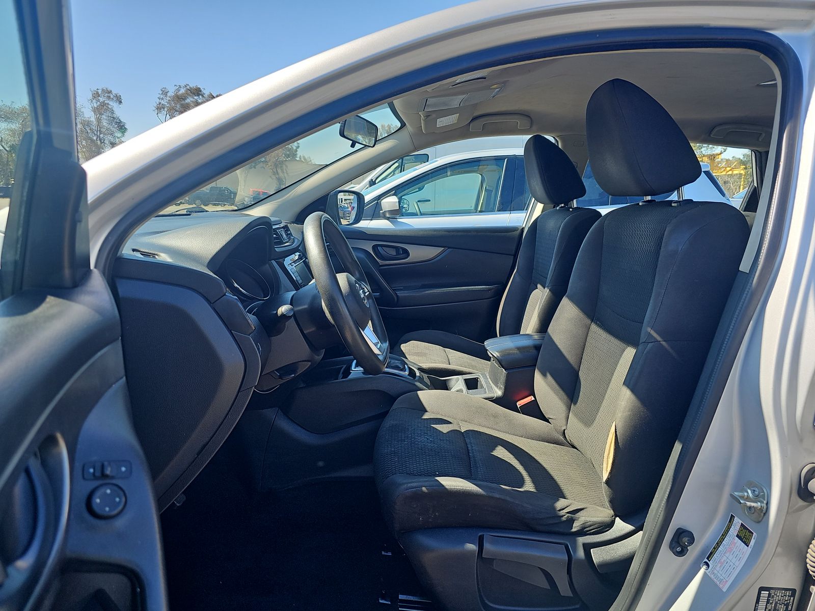 2019 Nissan Rogue Sport S FWD
