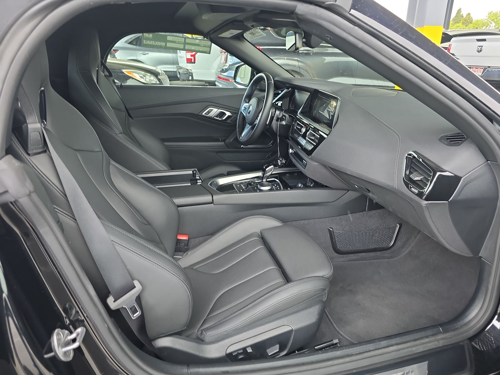 2025 BMW Z4 sDrive30i RWD