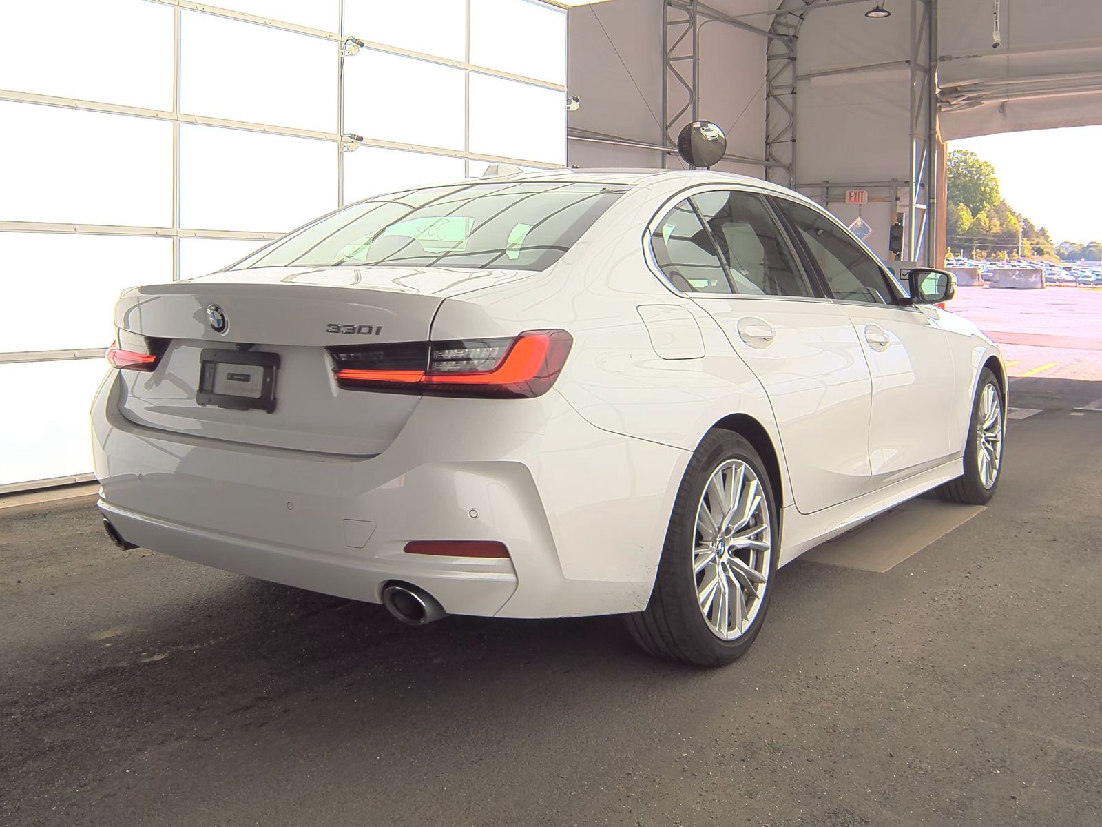 2024 BMW 3 Series 330i RWD