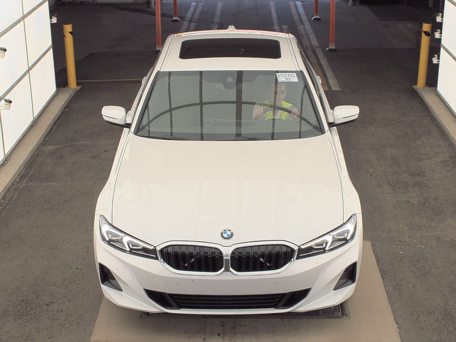 2024 BMW 3 Series 330i RWD