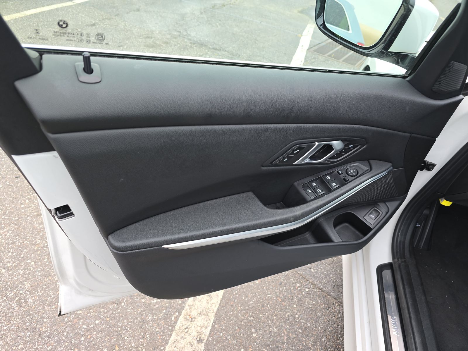 2024 BMW 3 Series 330i RWD