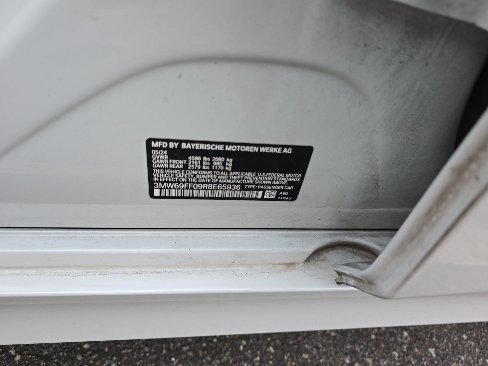 2024 BMW 3 Series 330i RWD