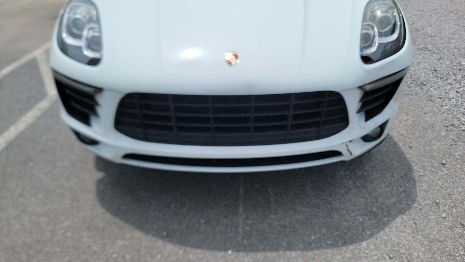 2018 Porsche Macan Base AWD