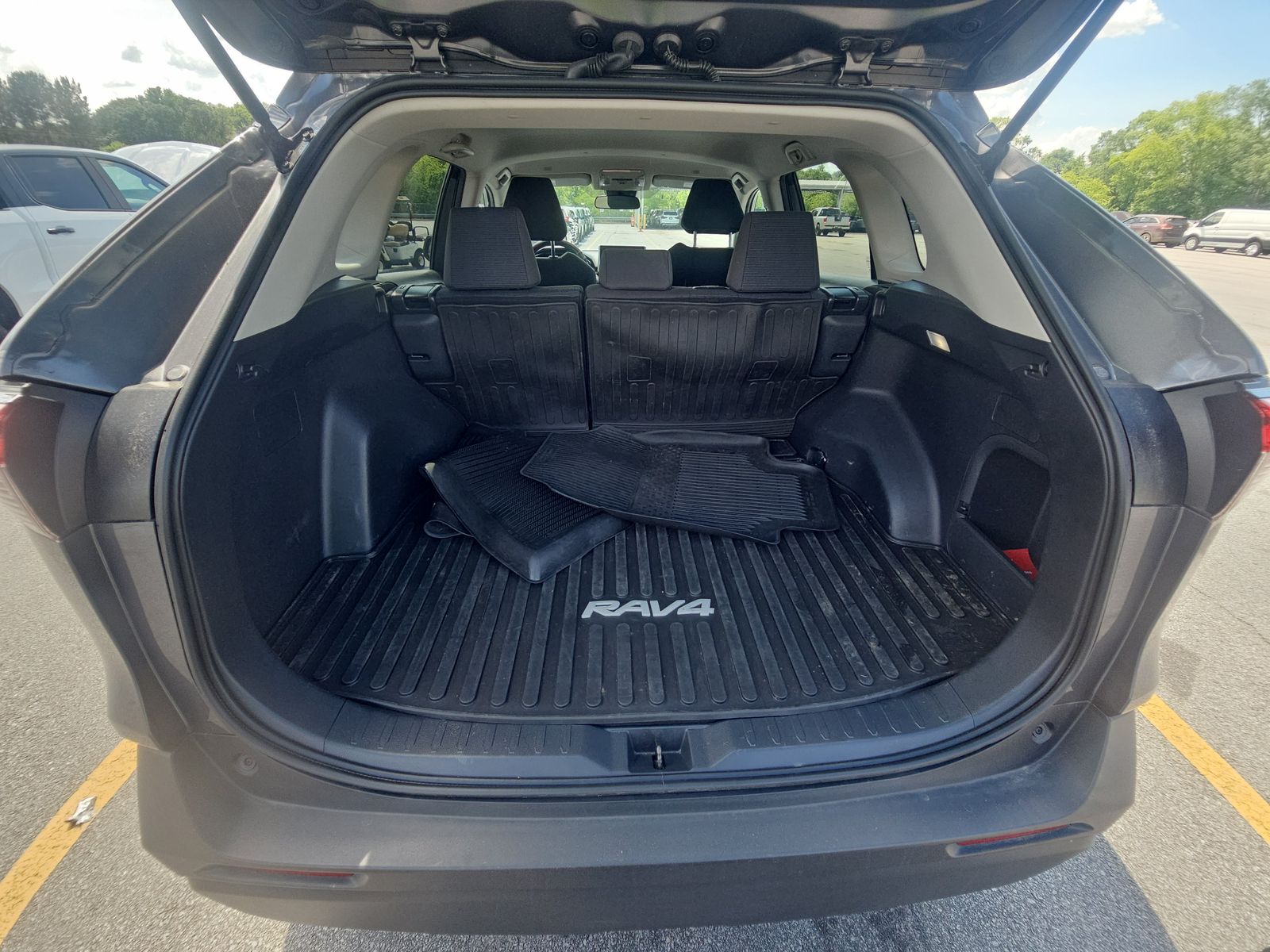 2024 Toyota RAV4 Hybrid LE AWD