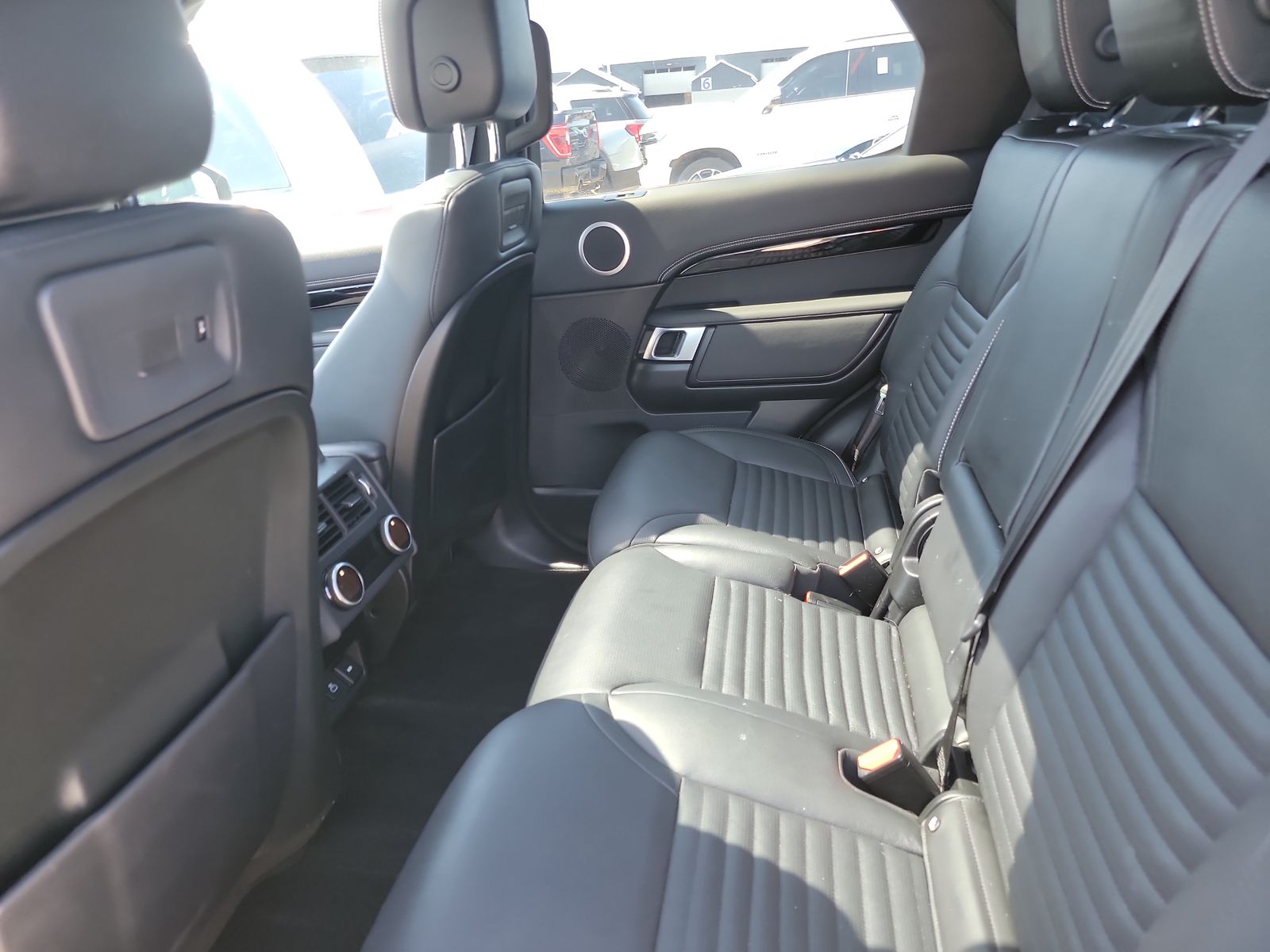 2022 Land Rover Discovery S R-Dynamic AWD