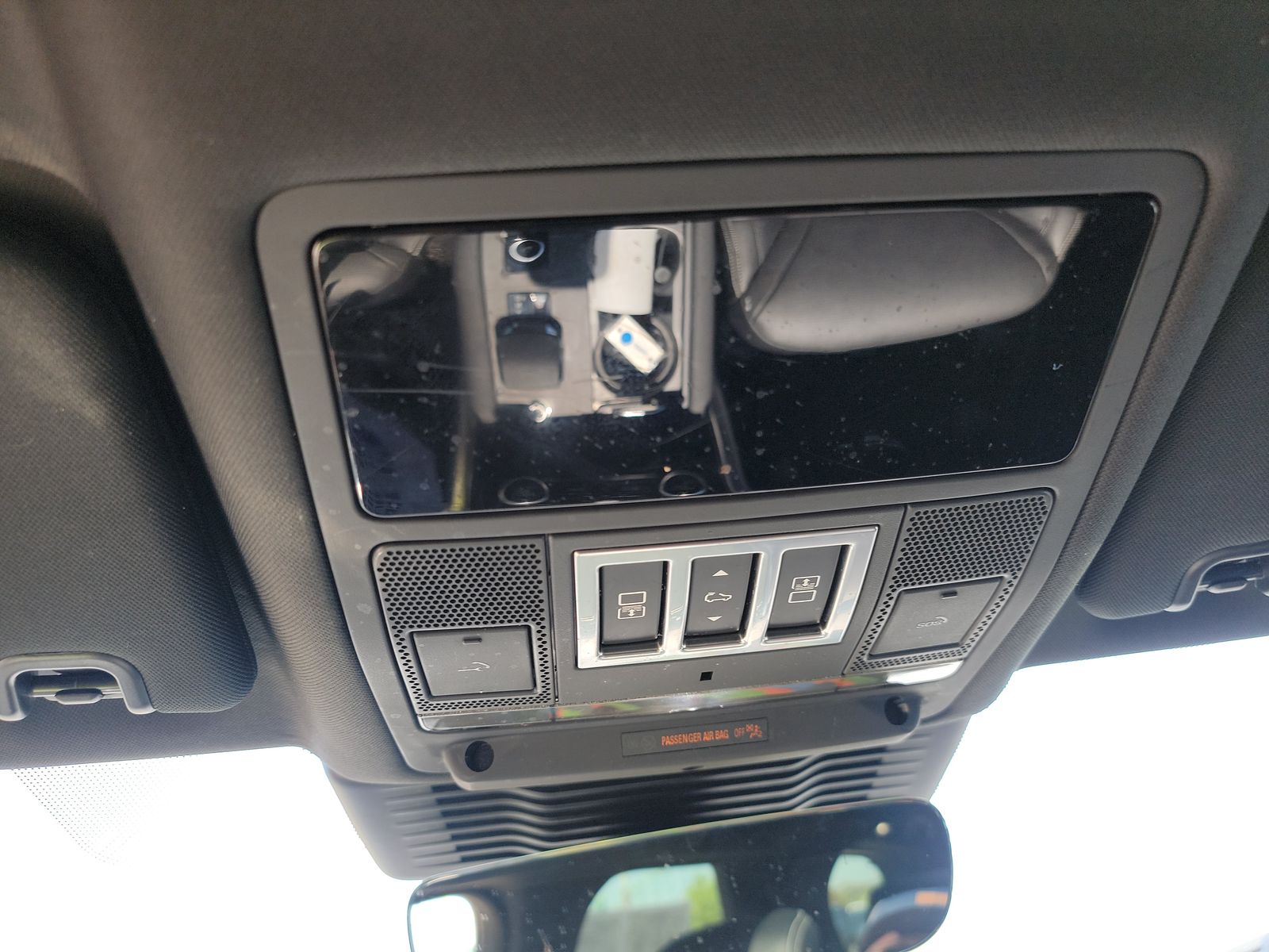 2022 Land Rover Discovery S R-Dynamic AWD