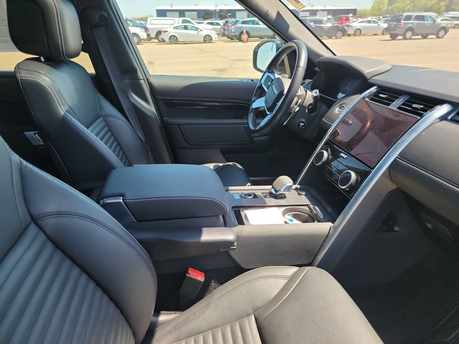 2022 Land Rover Discovery S R-Dynamic AWD