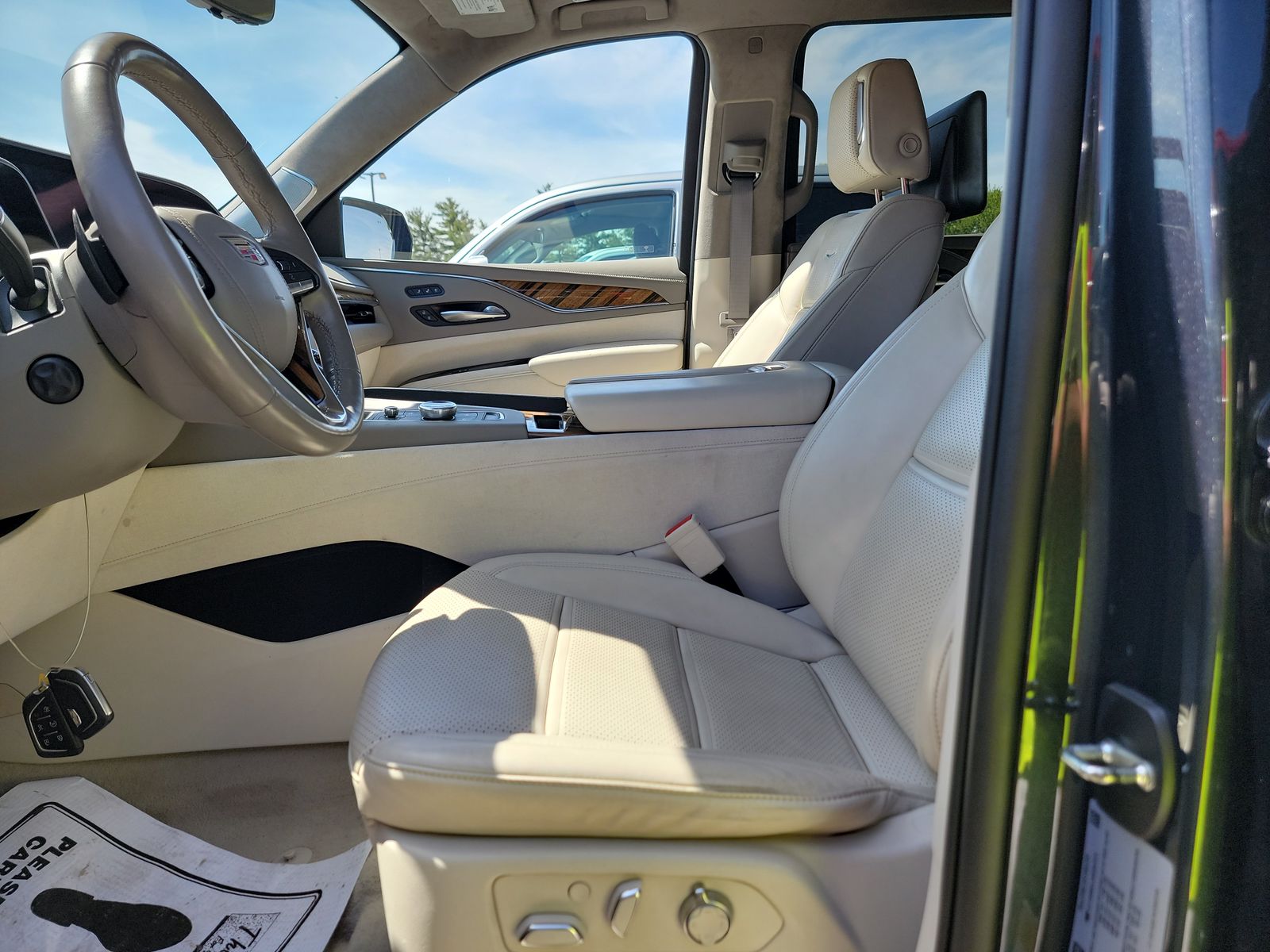 2022 Cadillac Escalade ESV Premium Luxury Platinum AWD