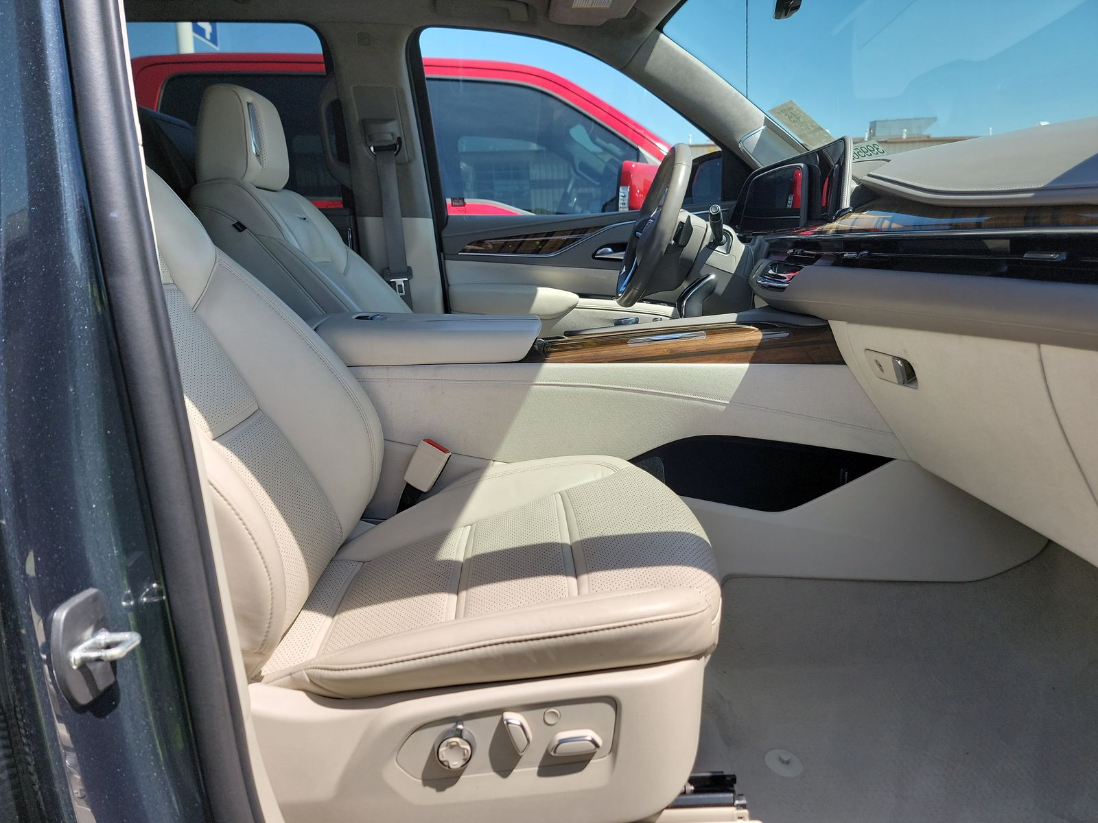 2022 Cadillac Escalade ESV Premium Luxury Platinum AWD