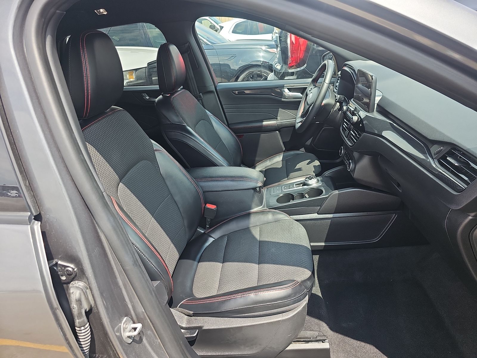 2023 Ford Escape ST-Line FWD